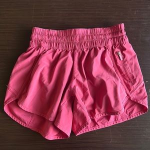 LULULEMON TRACKER SHORTS